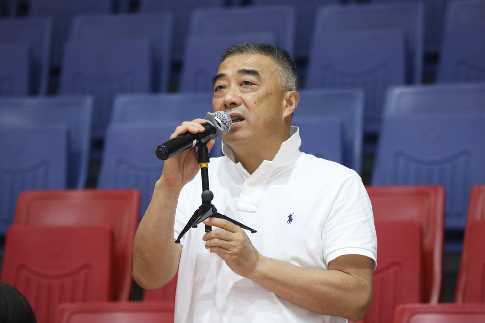 比赛由普陀区跆拳道协会秘书长郑俊伟担任主持.